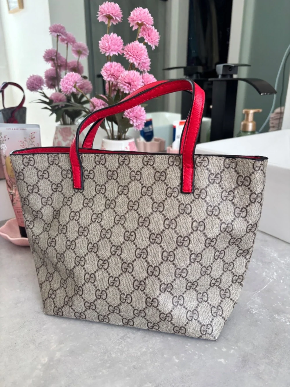 Gucci GG Supreme Monogram Bow Kids Tote Bag Red